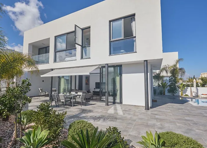 Almaria Alm08 By Interhome